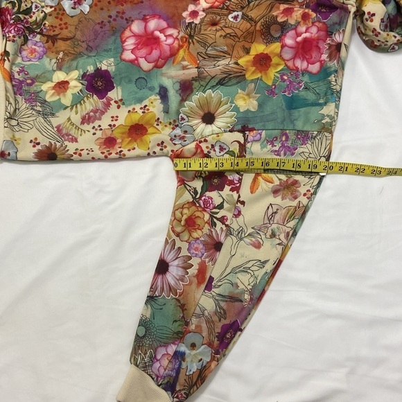 Adidas,Women’s Burgundy and multi color Sweatsuit.Size-M top,L pants - Picture 7 of 16